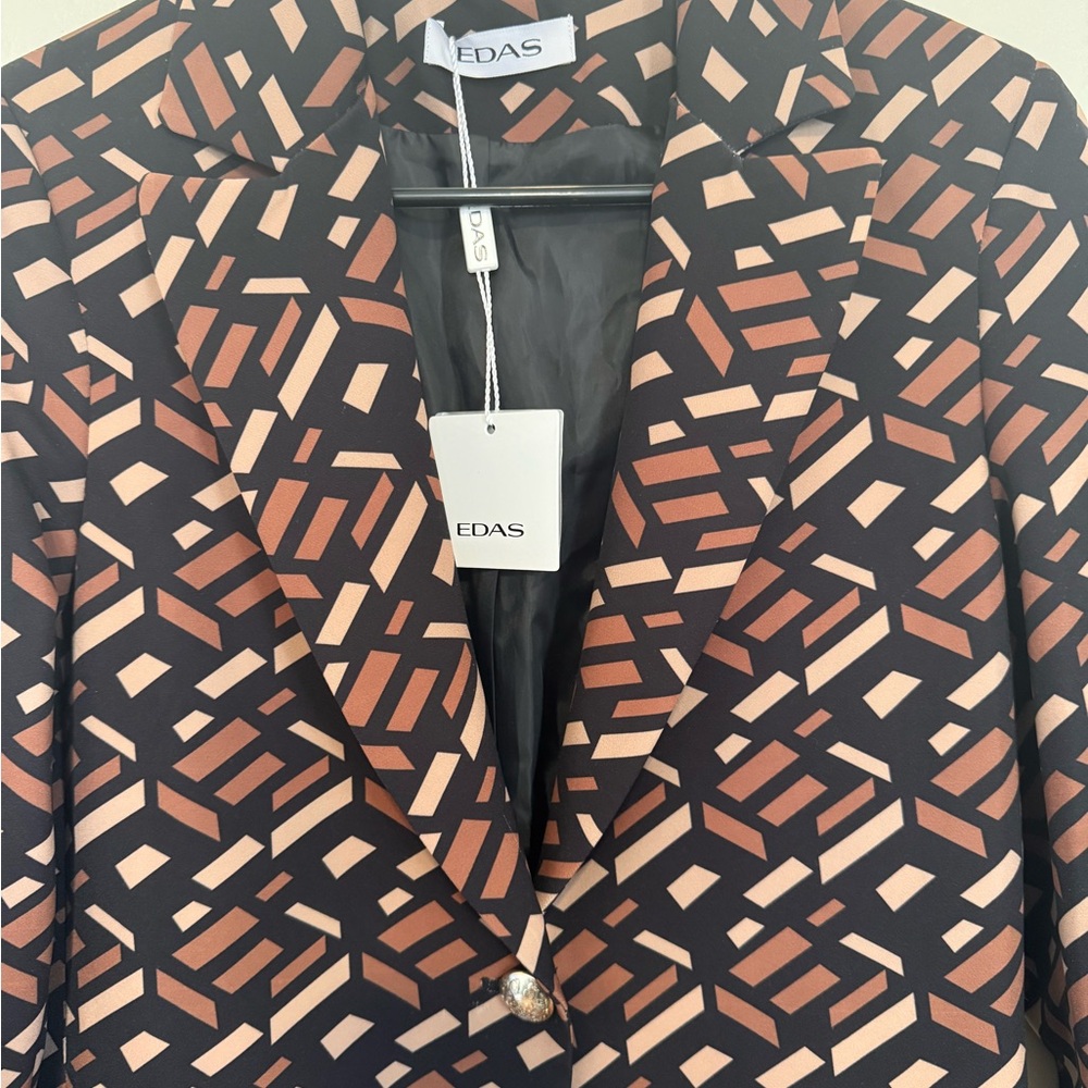 Women's Geometric Patterned Blazer - Black and brown - Picture 2 of 5